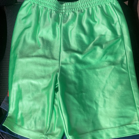Bundle of boys shorts - Picture 5 of 11